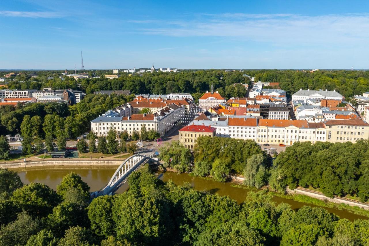Old Town Luxury Penthouse Apartment With Emajogi View Tartu Bagian luar foto